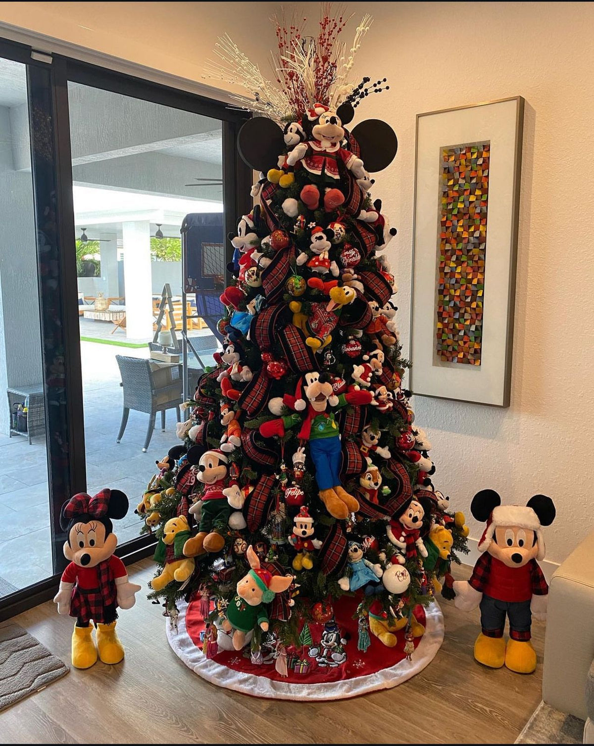 Árvore de Natal Decorada 360º Mundo Disney - 2,10 Metros