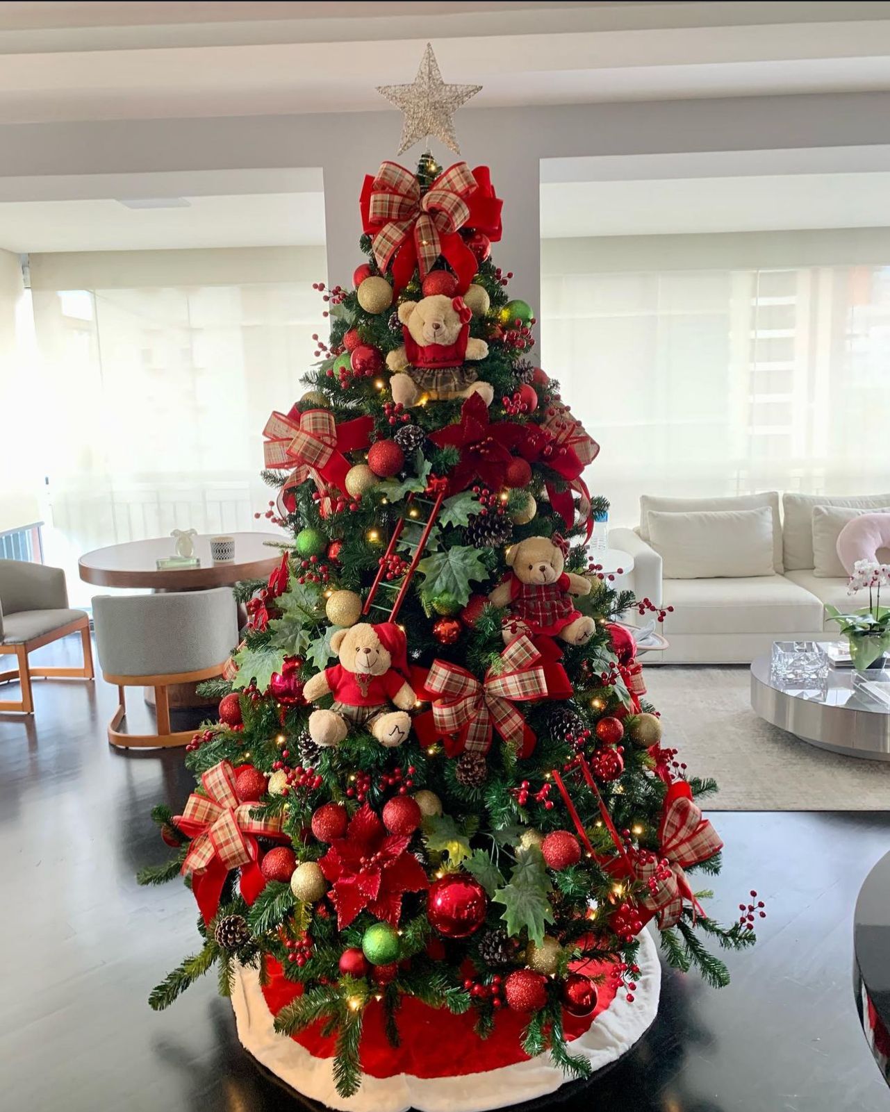 {MAIS VENDIDA} Árvore de Natal Decorada 360º - 2,10 Metros